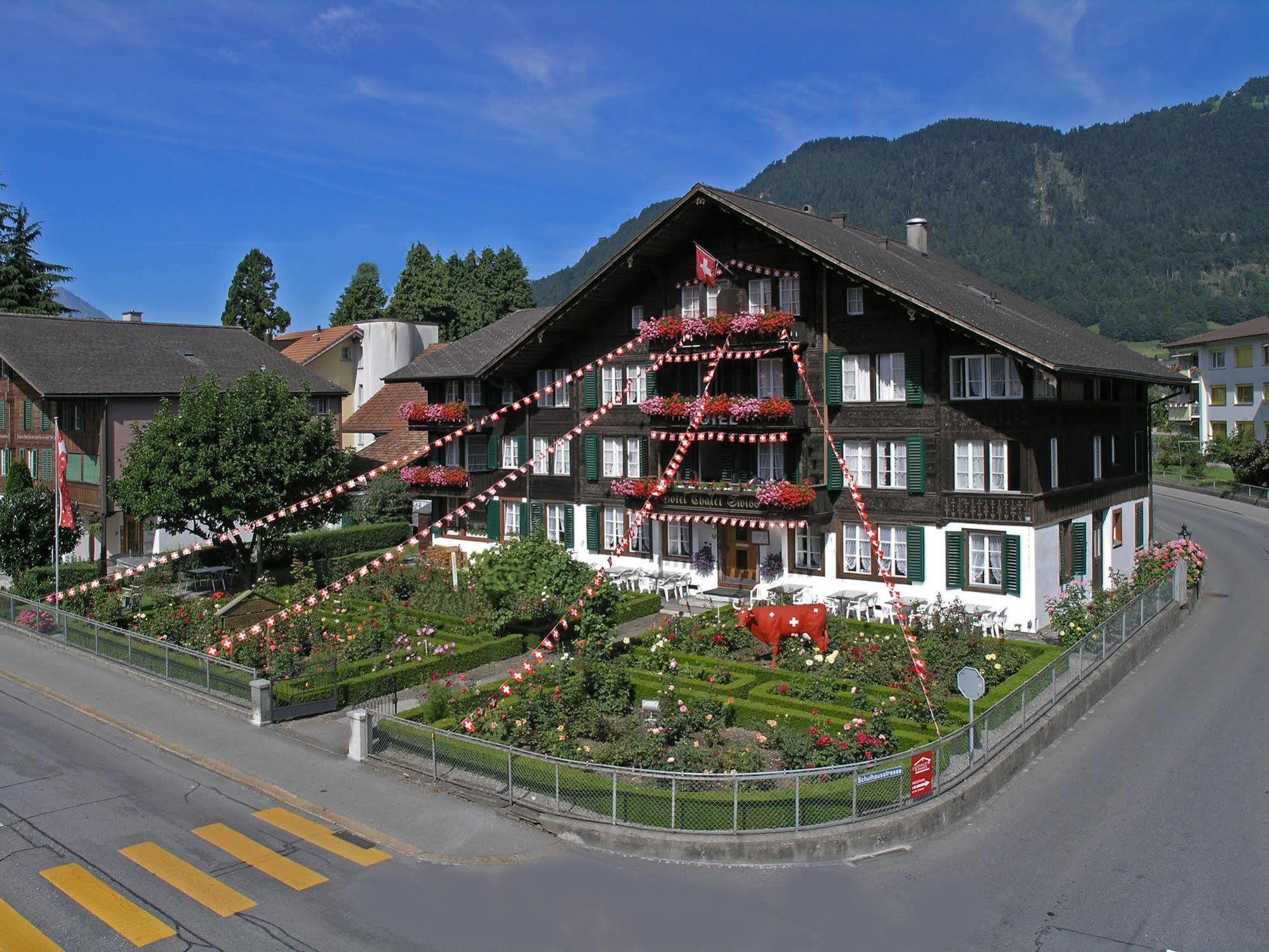 Hotel Chalet Swiss Интерлакен Экстерьер фото